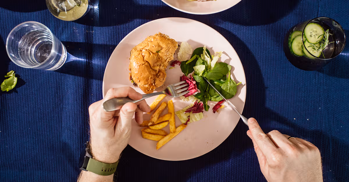Alimento PLato de alimento saludable